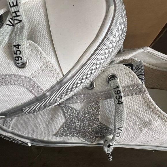 Vintage Havana White Sneakers with Silver Stars - Picture 2 of 3